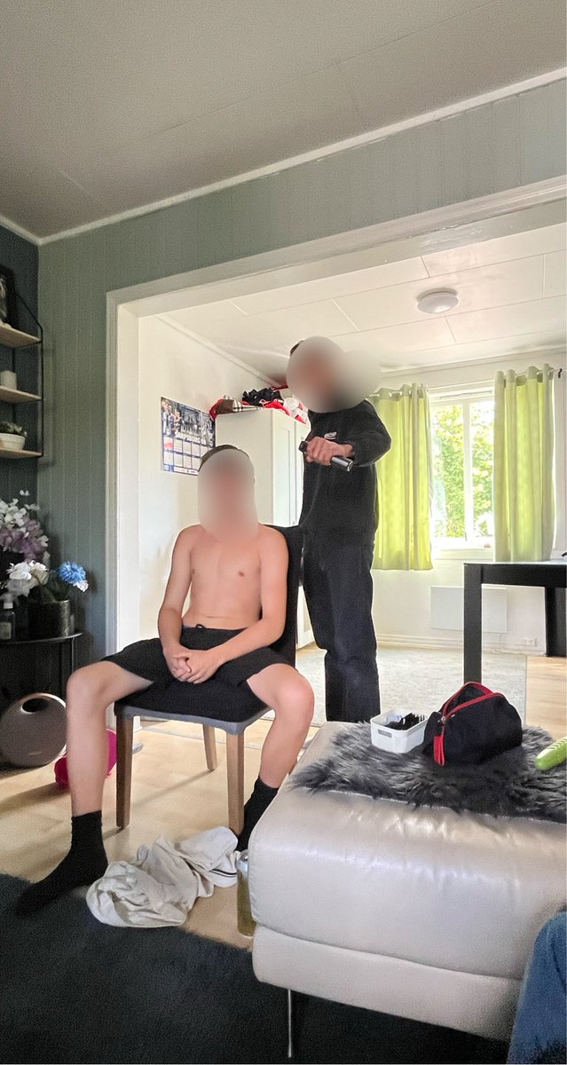 bla_ll31952's tweet photo. Skamklipt og møkkahvalene (H)✅ https://t.co/DyEIDPdWLf