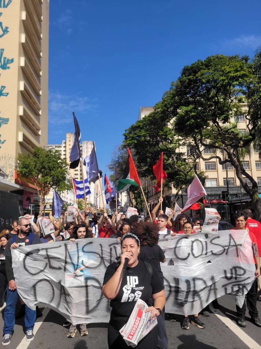 jreconomatica's tweet photo. @avecamourtata #samara80

Vamos pra cima, a parte boa das críticas é q ajuda a gnt calibrar nas ruas 
100 militantes em Campinas, 4mil panfletos, centenas de Jornais e várias filiações.
Assim q devemos corrigir nossos erros também https://t.co/XNPm5D52dO
