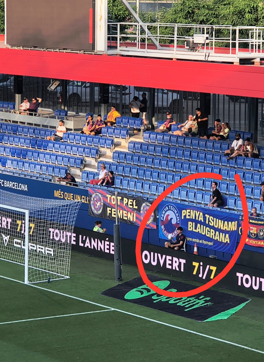 PenyaTsunami's tweet photo. Partit amistós de pretemporada entre el @FCBfemeni i el Montpeller al Johan Cruyff, just el dia i l'hora de l'eclipse total de sol del 12 d'agost de 2026, on vam coincidir amb @Raphinha_11b i @AitanaBonmati presenciant el partit des de la Llotja. Penya Tsunami Blaugrana, sempre! https://t.co/qeUGP4r6uo