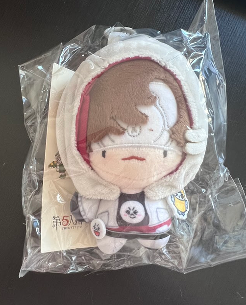 TreasuresHuntGo's tweet photo. [IN STOCK]  
Seer - Line plushies crossover  
Little plushie - 12cm - 30€ 

 DM us if you want one !

@IdvGoods
#identityv #idv #richardsterling #line https://t.co/C5jrisAHyY