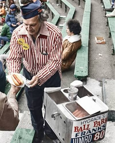 GregEno's tweet photo. Your daily dose of #Enotes! I was the master of buying hot dogs from my seat at Tiger Stadium. #Tigers
SUBSCRIBE for free!
https://t.co/czDMBga9eN https://t.co/JvKymGHbBi