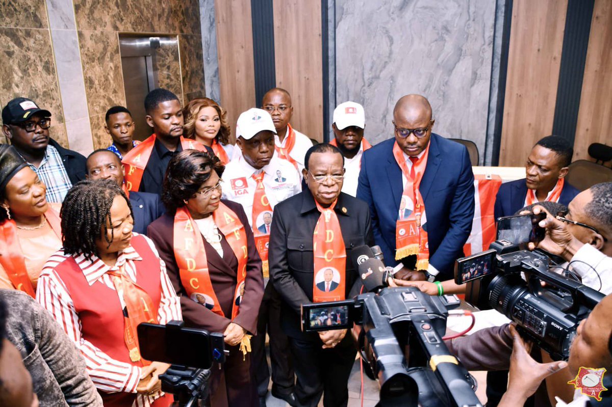 TvSarepta's tweet photo. #AFDC DU SÉNATEUR #BAHATI LUKWEBO EST UNE MEILLEUR CARTE DE LA POLITIQUE DE LA RDC ET UNE FORCE INCONTESTABLE AVEC UNE JEUNESSE VIBRANTE, ASSEZ VISIBLE. 
@Presidence_RDC @PRIMATURE @BAHATILUKWEBO @judithsuminwa https://t.co/J1hNCnjpqH