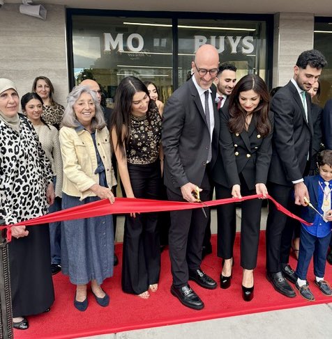 repdinatitus's tweet photo. Congrats to the Khalaf family on the grand opening of #MoMoney, a beautiful and respected gem and coin business in the heart of #OnlyinDistrictOne. https://t.co/09Rr4OA1Ud