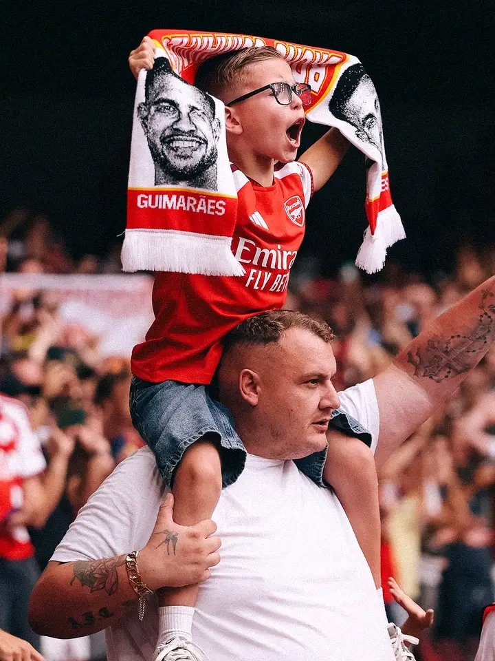 GideonThePlug's tweet photo. The Arsenal family ❤️ https://t.co/9pDgX8EAo0