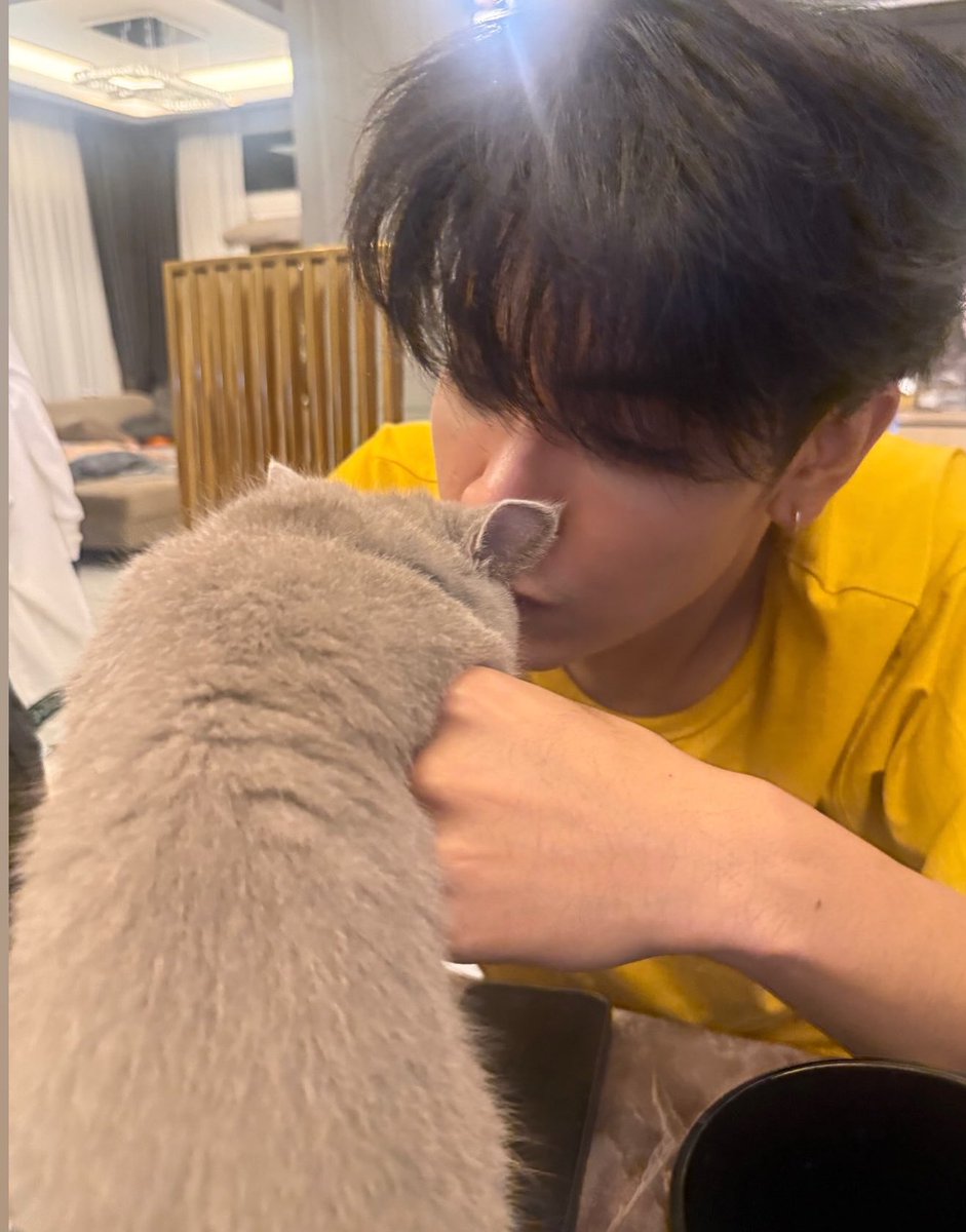 Luck_2161's tweet photo. 귀요미들 넘 귀여우🤏🏻

cr. ran_ayd igs 
@ChenRcj #จุงอาเชน #JoongArchen https://t.co/sNxbbVJ0J8