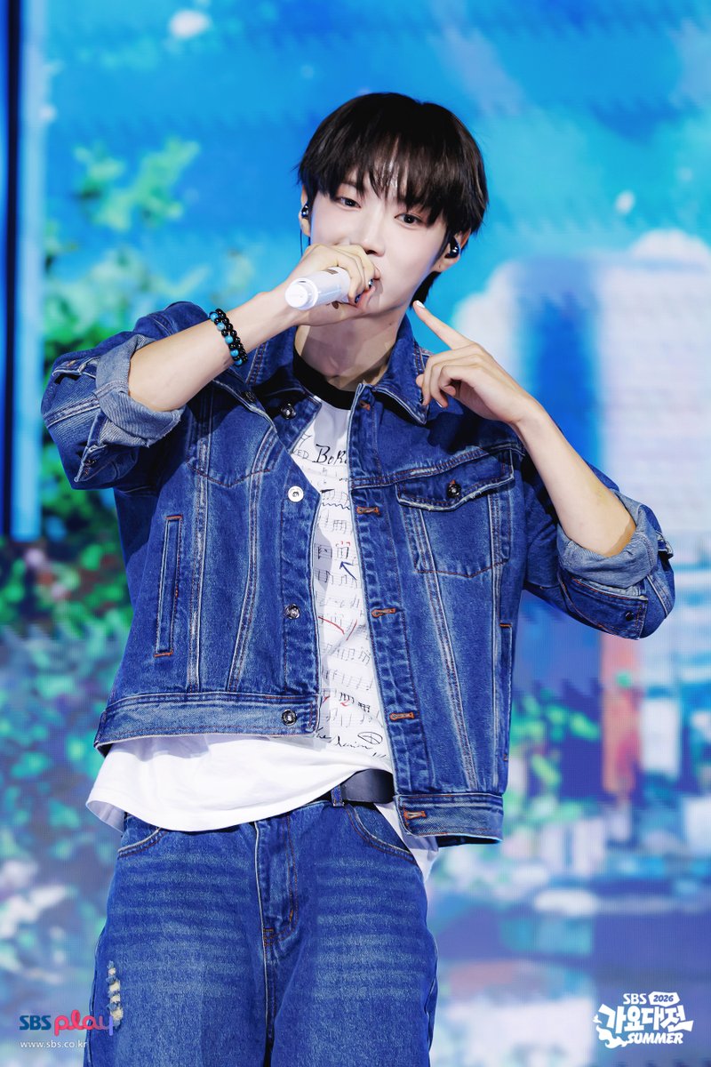 inga_sbs's tweet photo. 📍2026 SBS 가요대전 SUMMER🍦

• 에이엠피 (AxMxP) - 현장포토📸

MORE🔗
https://t.co/AlVs0Ggdgi

#SBS가요대전 #2026SBS가요대전SUMMER 
#2026SBSGAYODAEJEONSUMMER 
#에이엠피 #AxMxP @AxMxP_official https://t.co/8E8oUSauLw