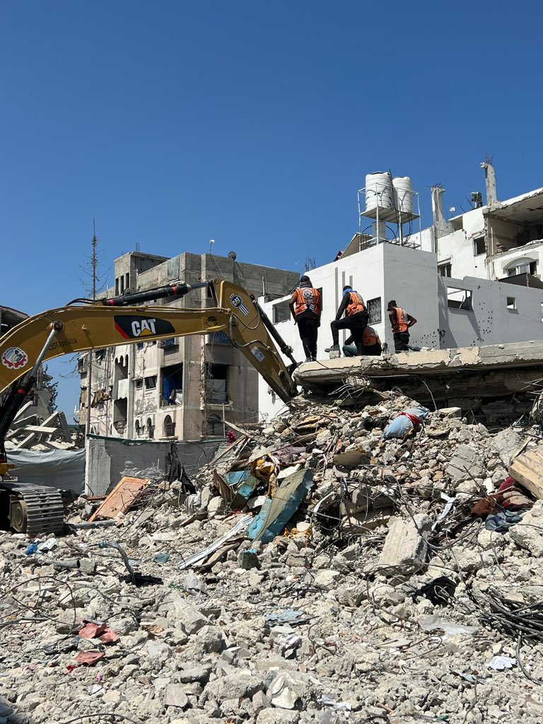 Humanitarian Crisis in Gaza: Search for 10,000 Missing Intensifies Amidst Destruction