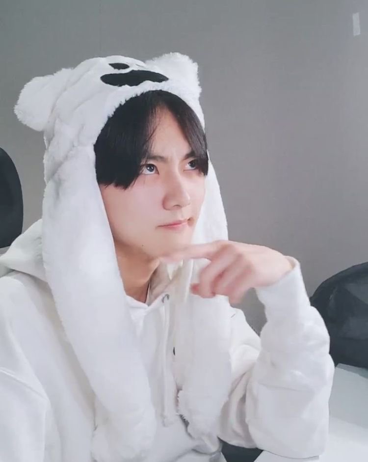 multicohn2's tweet photo. @ele_wonnie i dont think i can pick…

BELIFT END THE NEGLIGENCE
#SevEN_Stay_Entwined
#Boycott_HYBE_Demand_Respect https://t.co/M7c2vq5Kpm