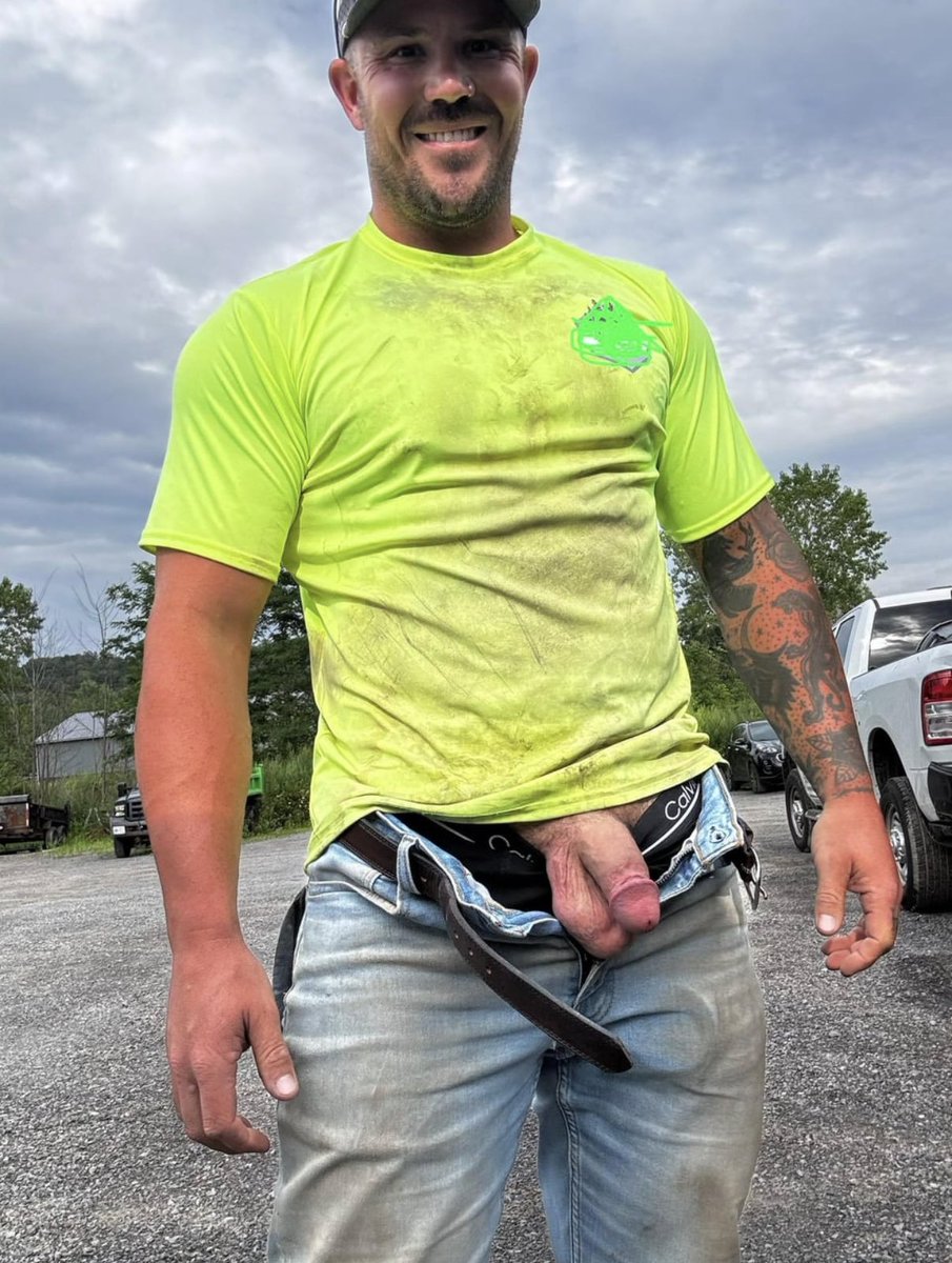 missouri653's tweet photo. A hard guy is a happy guy. https://t.co/RjSTXHbvwI