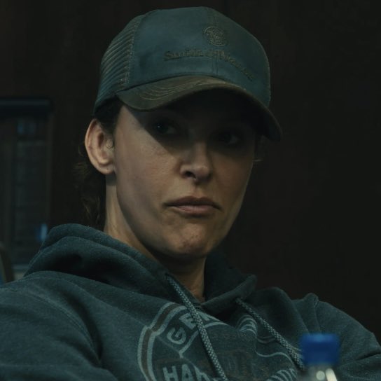 fletchersrosie's tweet photo. i watch lioness for the plot https://t.co/uYoaKJPNmt