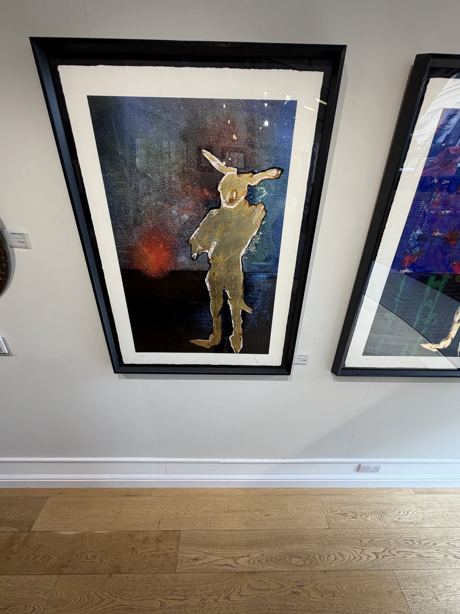 GatsbyV82246's tweet photo. This a most magical day because it was as if God ordered my steps & took me straight to Johnny Depp’s art❣️I never dreamed I would see his artwork in person & hear him in concert this week.
#JohnnyDeppIsART
#JohnnyDeppIsCreates
#JohnnyDeppIsALegend https://t.co/N8cFz2sp8p