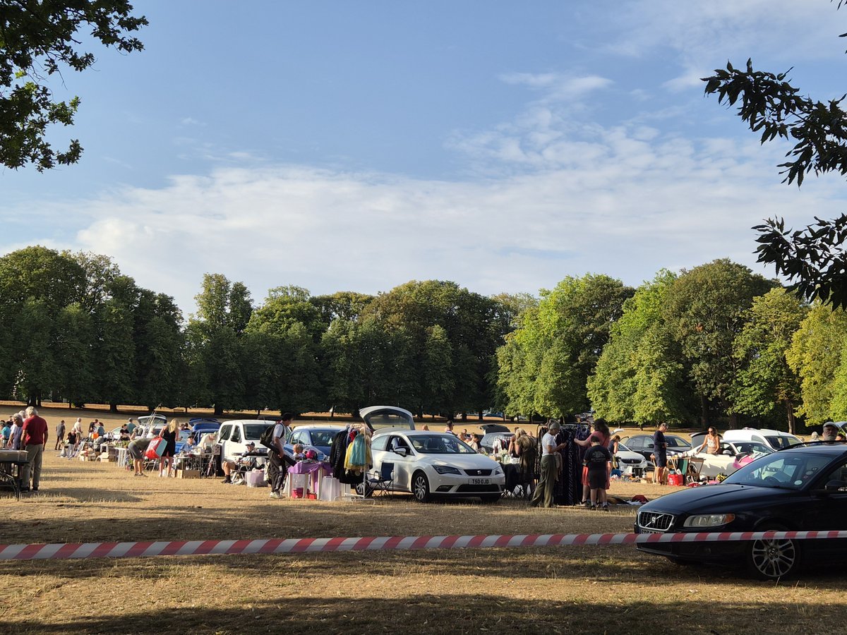 HarryJames_Soar's tweet photo. I know not the most flattering photo of me (been there at 6am).
Another fantastic day at the Haverhill car boot if you want you #getoutandvolenteer contact us on our facebook page!

See you all in September! https://t.co/s6xEQDpF7P