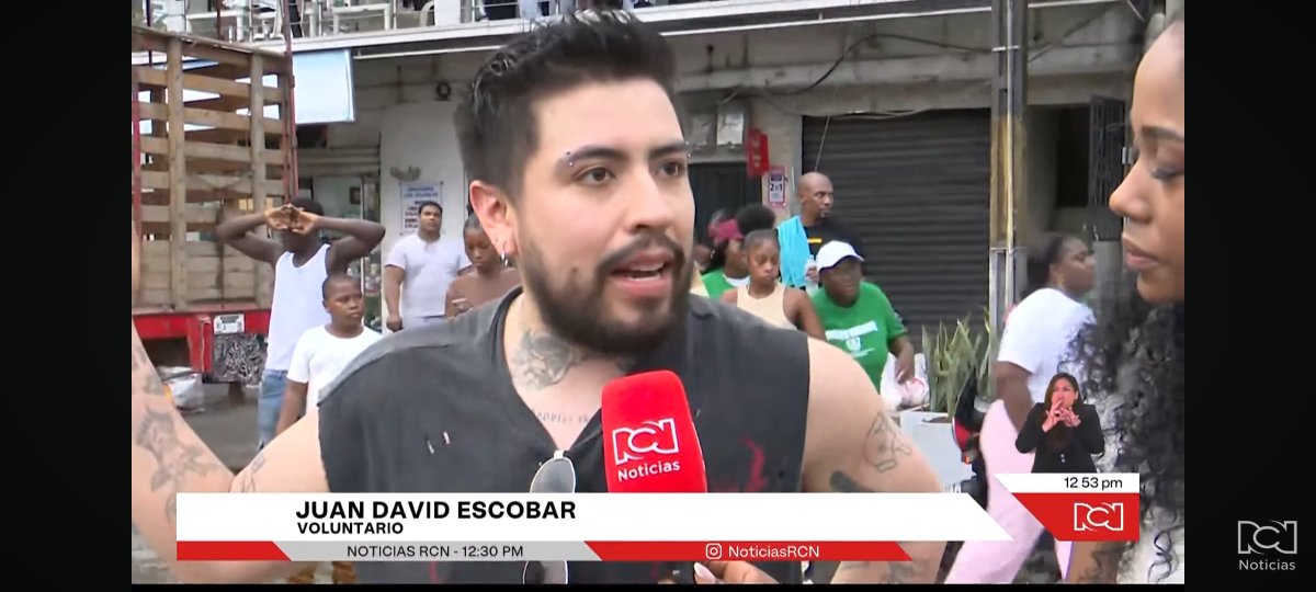 satellitexh's tweet photo. JuanDa se desapareció tanto que hasta se cambió el apellido JAJAJAJAJA NOOOO RCN QUE MONDA

TE AMO JUANDA. https://t.co/dbYxFoc5Bi