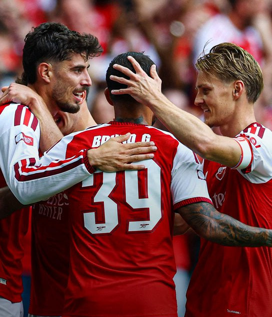 milliresmix's tweet photo. 🏆 Arsenal, Community Shield'da zafere farklı ulaştı!

🔴 Arsenal 3-0 Manchester City 🔵 https://t.co/NFtK0T6k6O