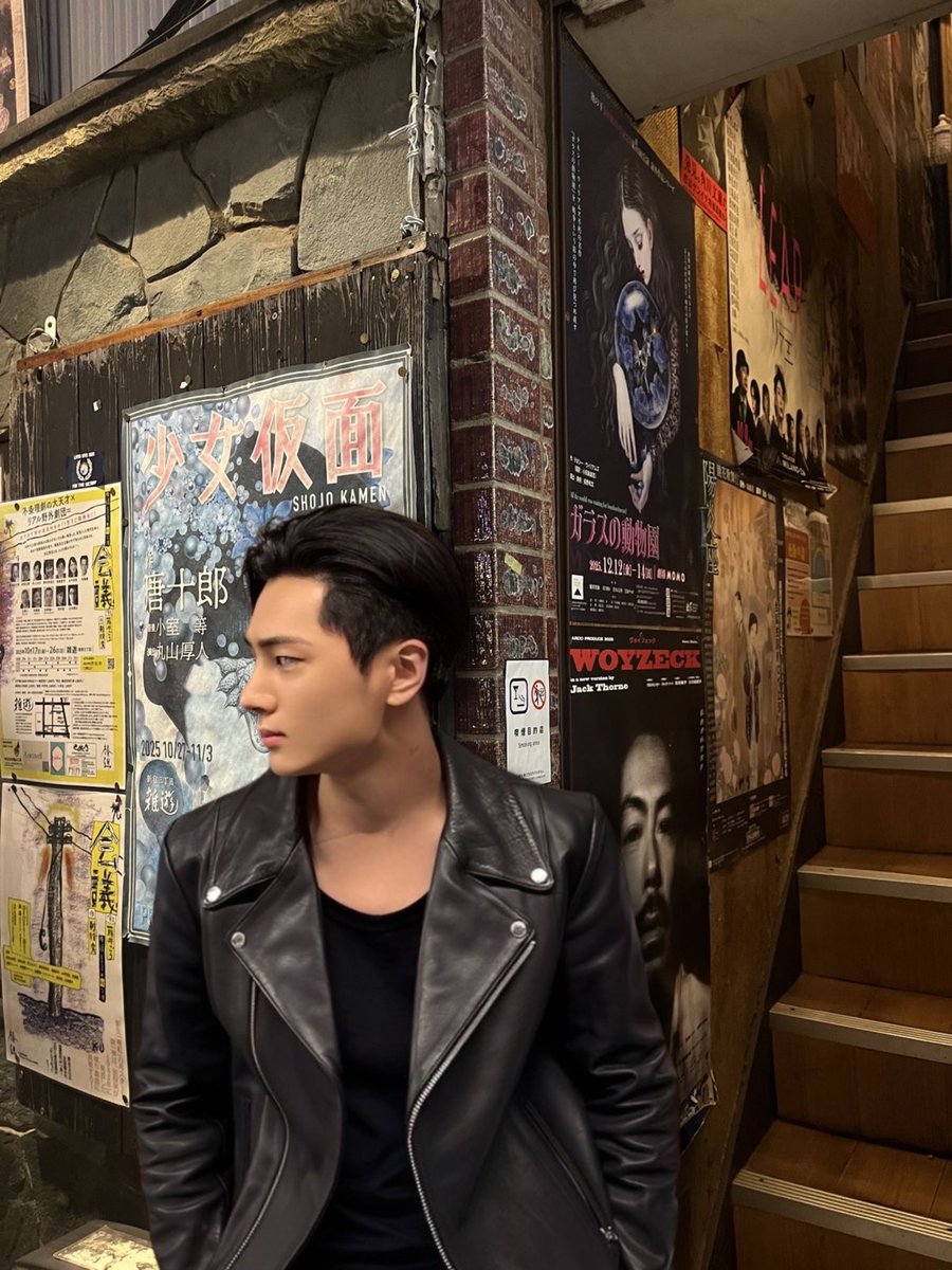 exeercise's tweet photo. ㅤ

️️
Night date in Tokyo, Asher asleep in Ivo's room. 
️️

️️ https://t.co/kor5O71yzp