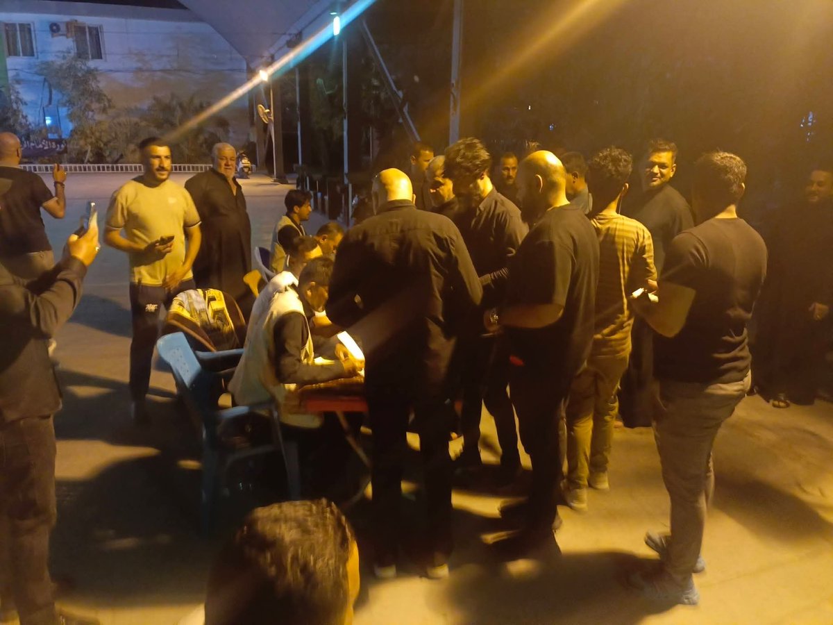 um_hamoddyyy's tweet photo. قبل قليل ||
توافد اعداد كبيرة من ابناء التيار الصدري للمساهمه في مشروع البنيان المرصوص
مسقفات صلاة الجمعه  ميسان 
البنيان_المرصوص حملة
#_سبعة_سنابل https://t.co/f75HEr3iVU