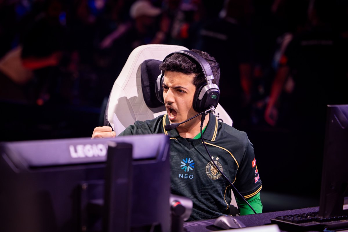 RLEsports's tweet photo. ESPORTS WORLD CUP CHAMPIONS: @FalconsEsport 🦅

🟢 @dralii897 
🟢 @kiileerrz 
🟢 @Rw9_rl 
🟢 @id7oom_24 https://t.co/3BSYfPu0M0