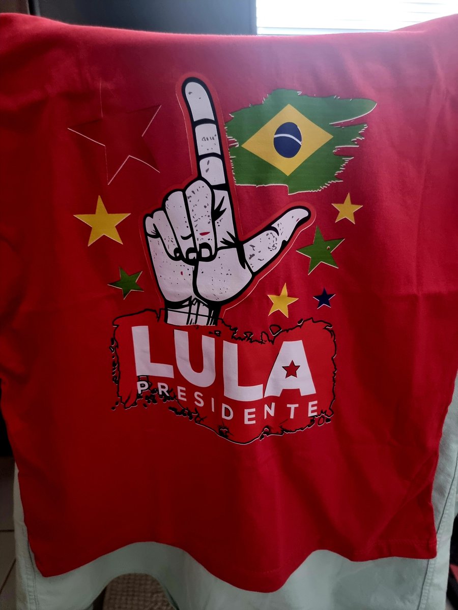 JotaDiver's tweet photo. @carvalho_harlen Usarei minha nova camiseta de meu Partido dos Trabalhadores no dia da votação. Coloco-me à disposição do PT para fiscalizar tentativas de fraude dos fascistas canalhas que acham que ainda podem "virar o jogo"! https://t.co/bbgyeXVNNY