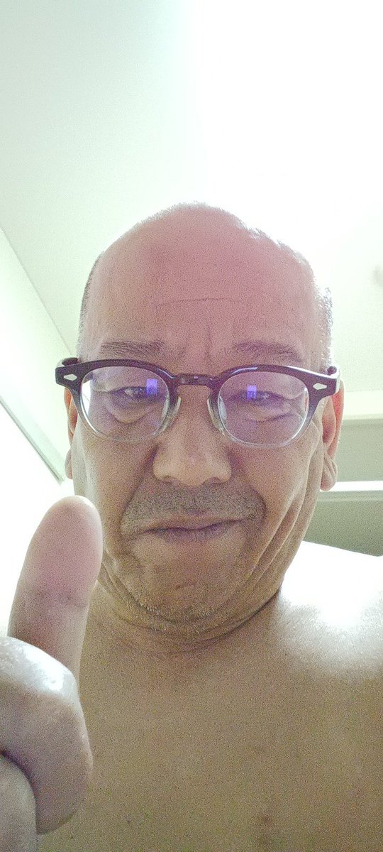 akullly tweet picture