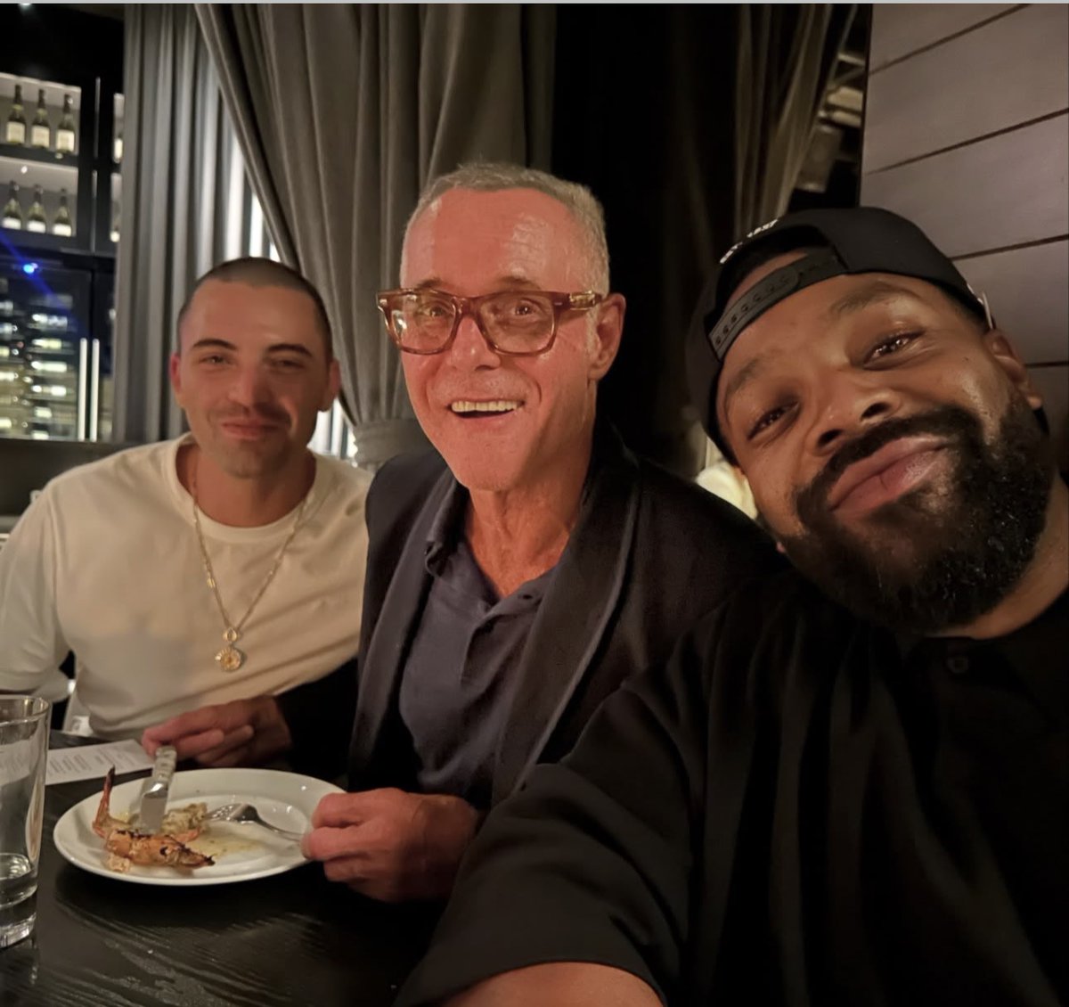 OneChicagoCtr's tweet photo. LaRoyce Hawkins has filmed his final Chicago PD episode, and the cast and crew came together to celebrate his 13-season run as Kevin Atwater. #ChicagoPD https://t.co/W91lJDqThf