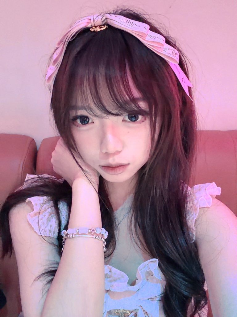 dawn56fo0's tweet photo. halo https://t.co/779VBYDmdm