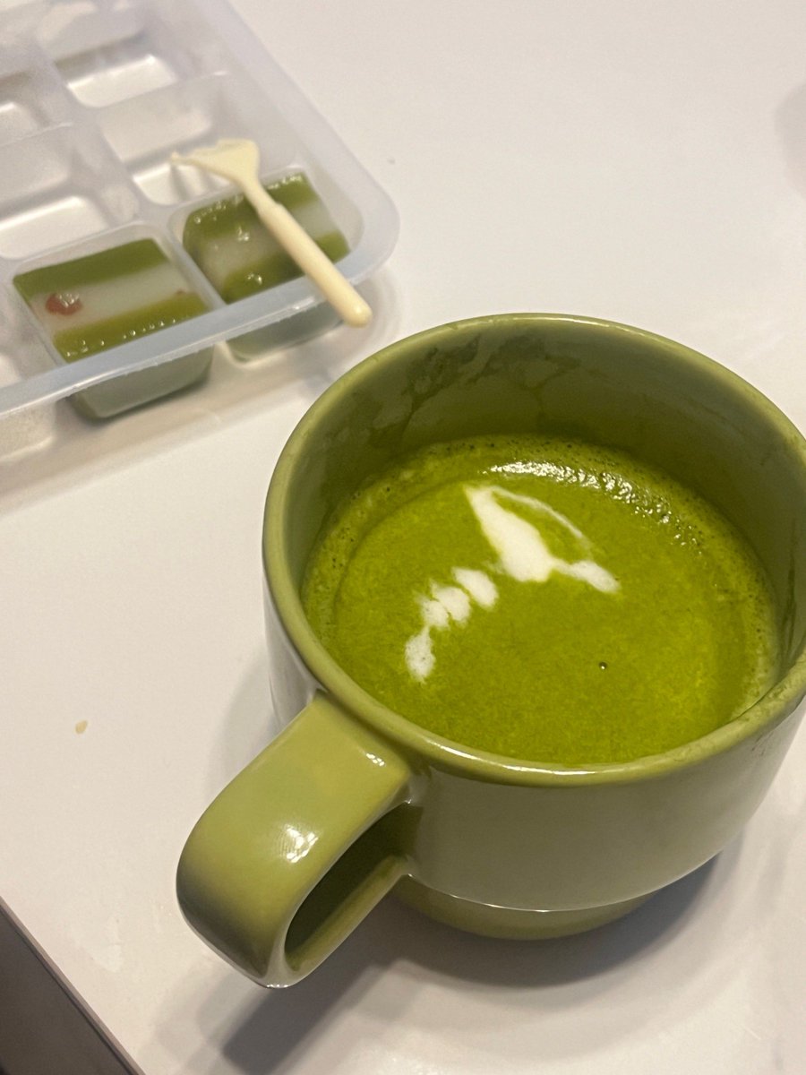 ca_manishkrc's tweet photo. [Craving a cozy pick-me-up Whip up iced matcha latte in 2 mins: steep matcha powder, add oat milk, a dash of honey, and ice. Perfect for lazy afternoons!]， https://t.co/NV93AsUoUv