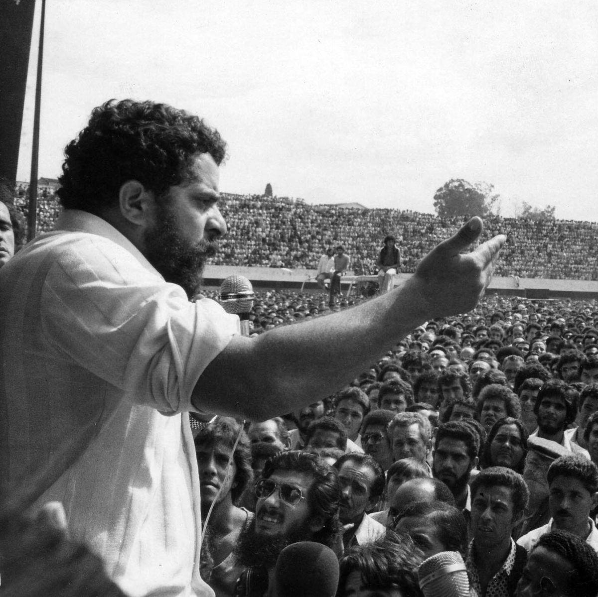 itxdan13's tweet photo. 1979 // 2026 

LULA PRESIDENTE 13 https://t.co/fbfTMMDBnc