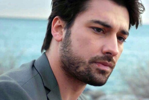 LabusZoric11476's tweet photo. @tvdiizidunyasi #AlpNavruz AlpNavruz https://t.co/qBc8RGutRY