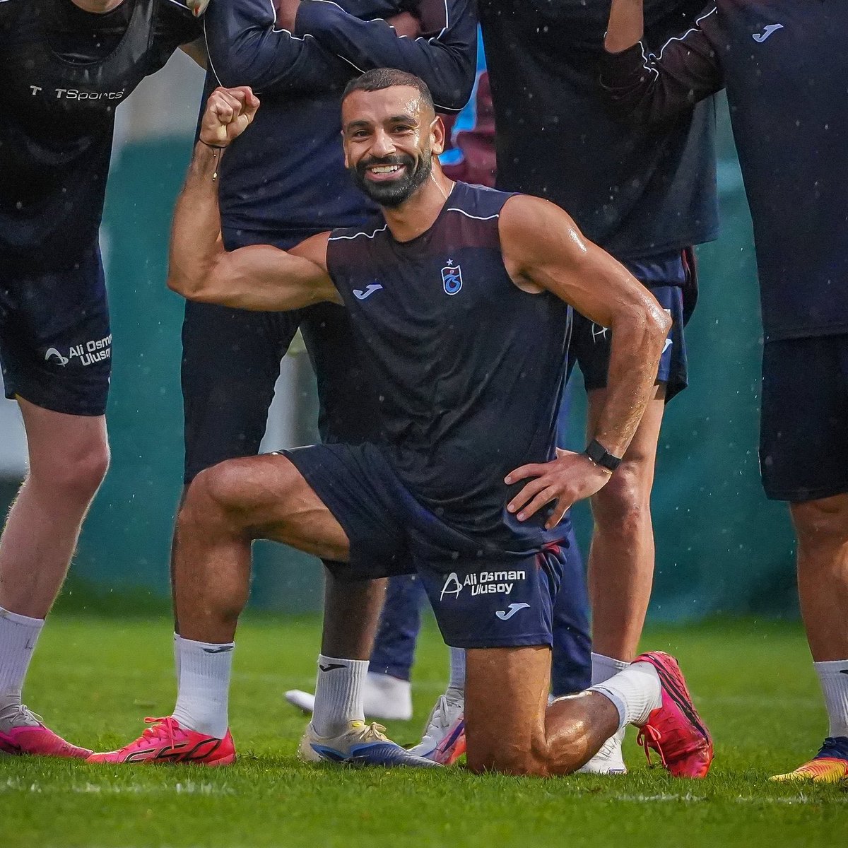 kontra61's tweet photo. 📸 Salah. 💪🏻 https://t.co/tMIPUYQRU3