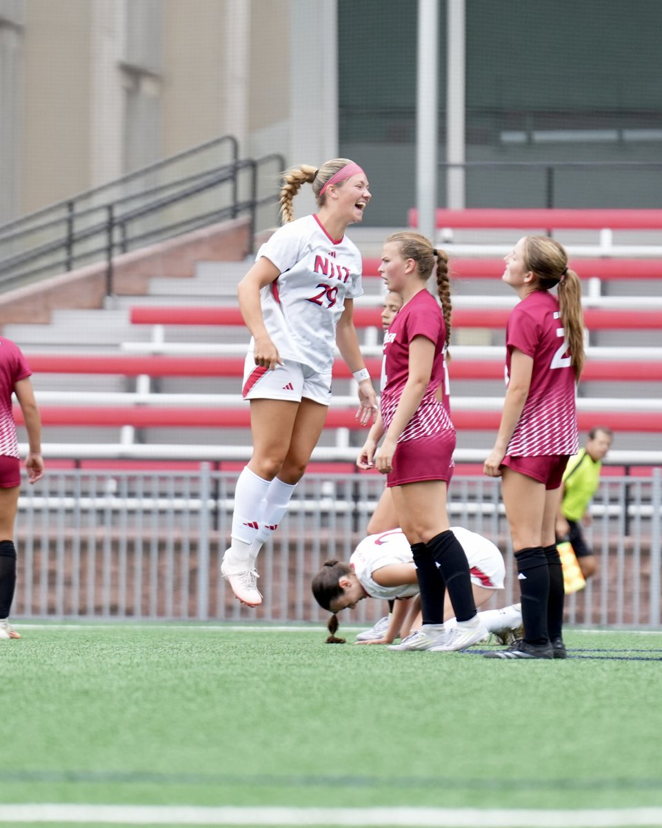 NJITWSoccer's tweet photo. All smiles for Paige's first collegiate goal‼️😁

#RollTech⚔️ https://t.co/AjIP05GXDg