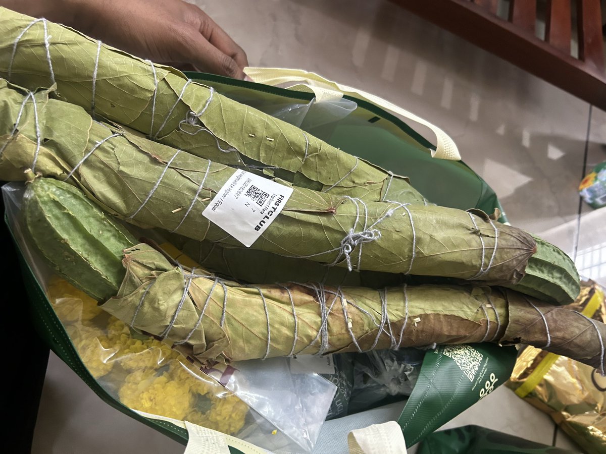 mangalurian's tweet photo. Ordered from @FirstClubIndia for the first time and genuinely impressed with the packaging and quality of the items received.
Time to say good buy to @Swiggy @ZeptoNow @letsblinkit @amazonnow @Flipkartminutes & @bigbasket_com for grocery orders. #FirstClub https://t.co/L3IRauONFR