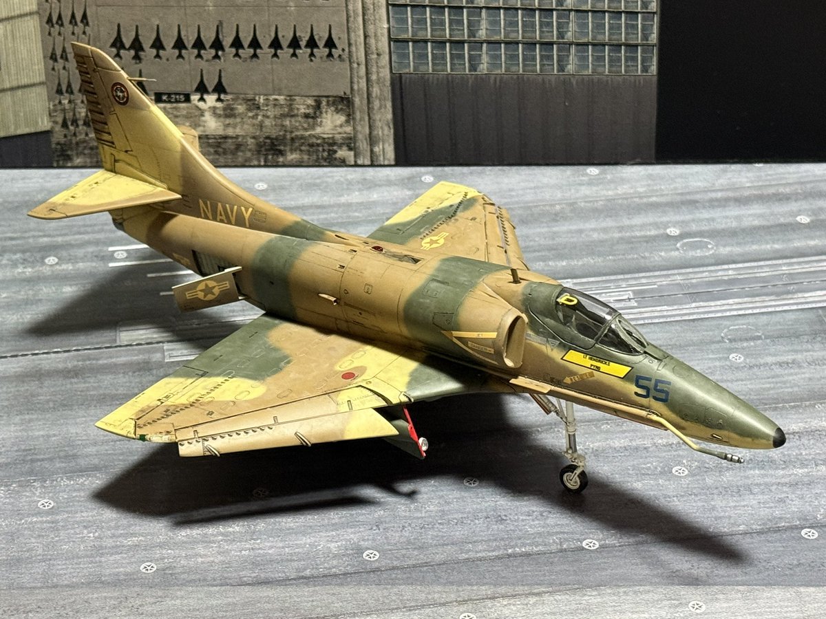 Akhenaten001's tweet photo. #トップガン祭り 
#トップガン祭り完成

ハセガワ 1/48 A-4F スカイホーク アドバーサリー

バイパーやジェスターが搭乗したA-4Eスカイホーク完成しました

キットはFですが利用可能な部���を使いEっぽくしてます

#セーブザマナティー https://t.co/izwvaKNLPW
