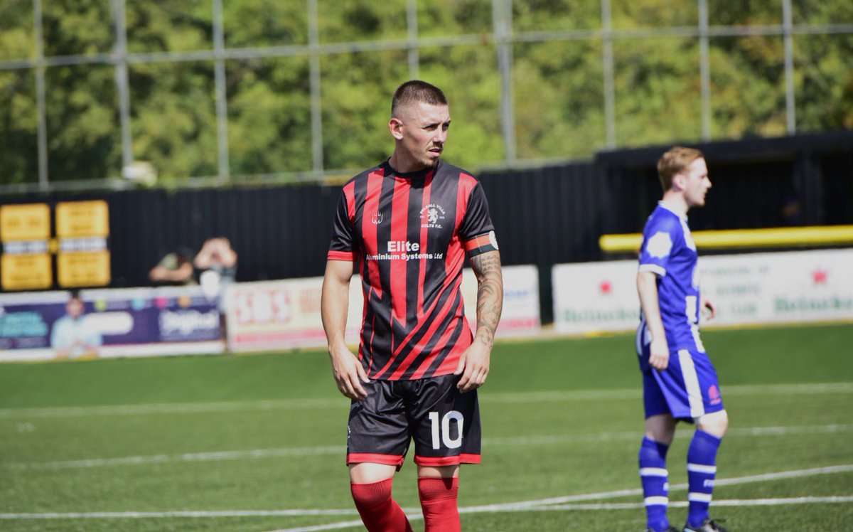 FcPelsall's tweet photo. Some shots from yesterdays game 📸❤️🖤 https://t.co/ZZBGZbXzx8