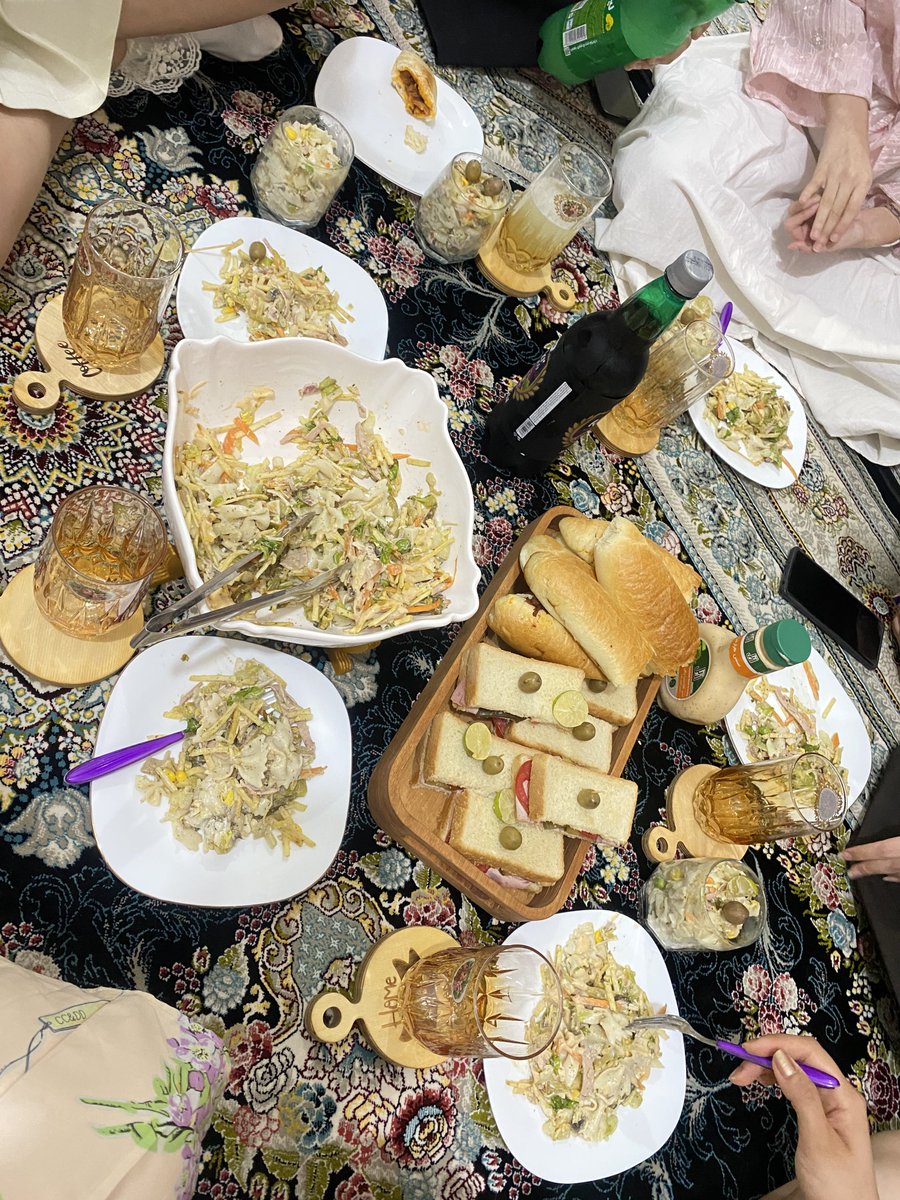 jodi0061's tweet photo. شب دخترونمون💗🌷🍉🤭☺️ https://t.co/an55QzswiW