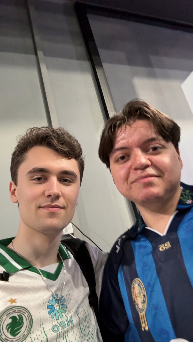 teekfnx's tweet photo. is it just me or does pollo not age? https://t.co/4zXTgRS182