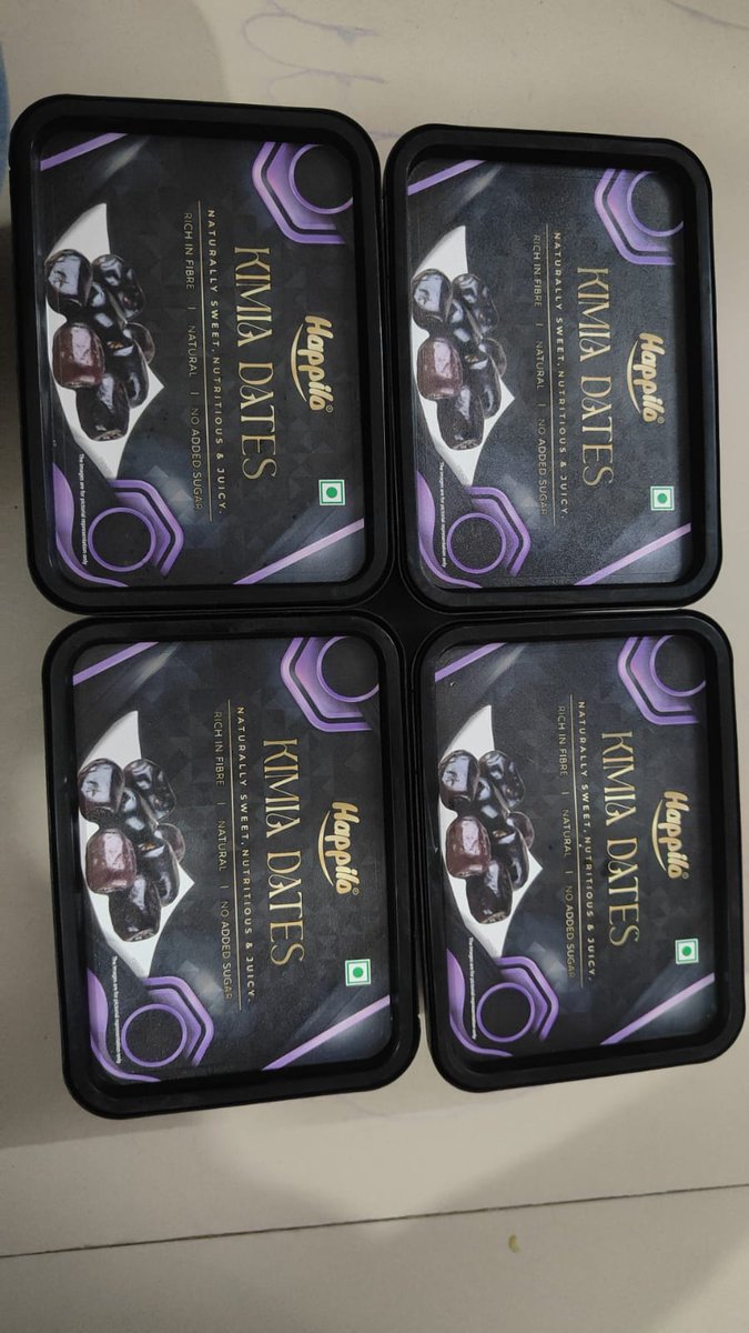 FindingFlags's tweet photo. I had ordered 4 happilo DATES from swiggy instamart store swinsta ent pvt ltd dharampeth all the dates are spoiled and sour in taste also having very bad smell not fit for human consumtions. customer care refused return and refund @SwiggyCares @Tukaram_IndIAS https://t.co/3i7nMZ47tL