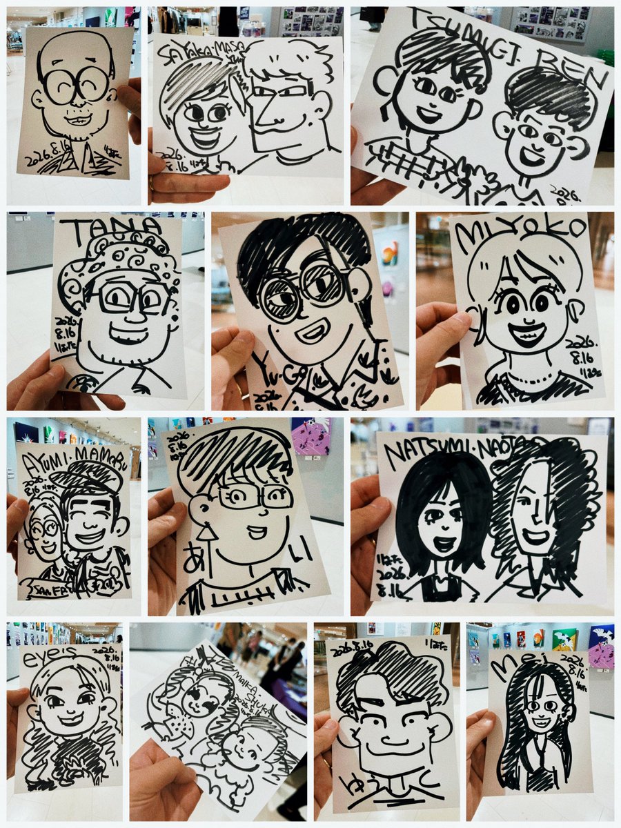 riota2gaoe's tweet photo. 昨日のグッズ購入特典の似顔絵企画で描かせていただいた沢山の方々ありがとうございました！

即興で描きながら目の前の���張される人を描いて完成品を渡すと喜ぶ姿を見ると心が満たされ、自分が絵を描く意味を改めて再認識出来ます。17日(月)18日(火)19日(水)の残り3日間も購入特典企画を実施していますのでお気軽にどうぞ！
