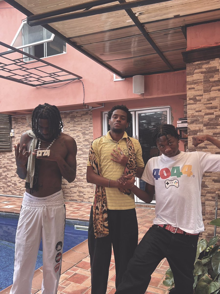 swrcrmn4's tweet photo. faaji boys
@scottyolorin @Swagbackdto https://t.co/SMfXyvbK09