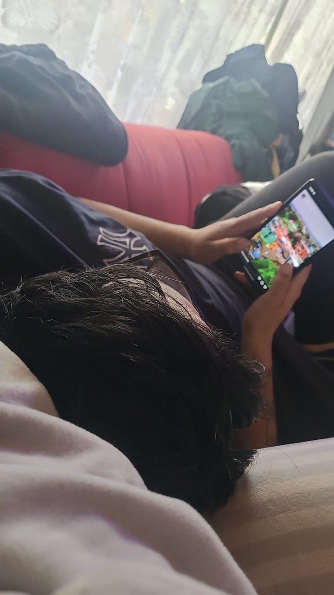 soft4ifnt's tweet photo. Nadie: 
Mi hermano porque este finde no salí:

Ajsjsj una wawita https://t.co/RxHBQjao4u