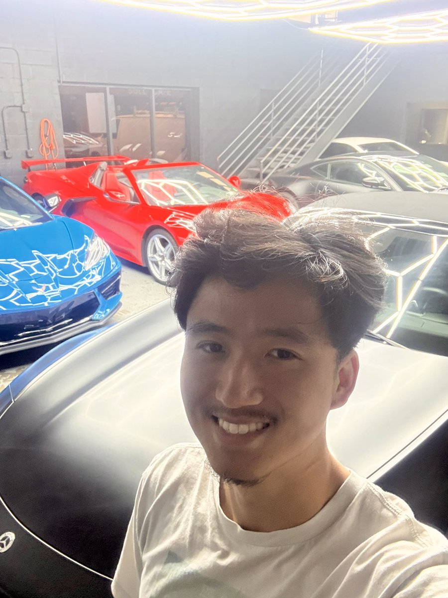 zekeconomics's tweet photo. Guess how much is in this garage… https://t.co/WbKUsLybtR