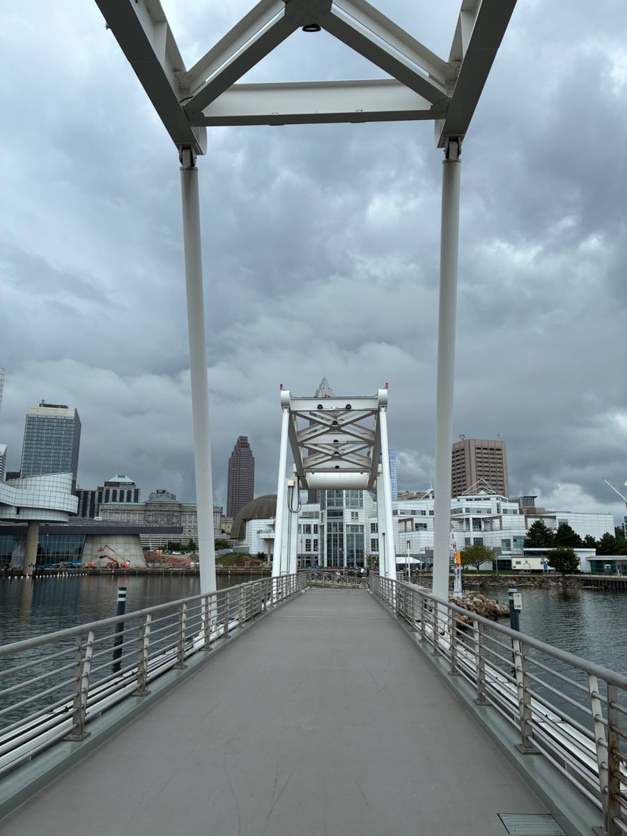 TammiMinoski's tweet photo. Was downtown on the waterfront today for a short time. #thisisCle https://t.co/phSk7aHg4m