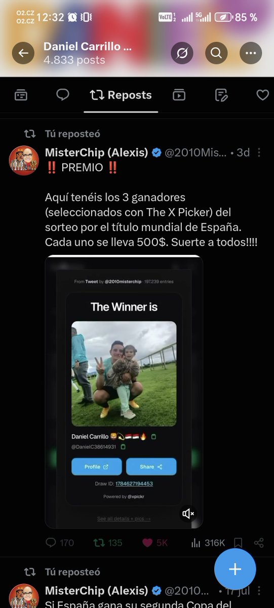 DanielC38614931's tweet photo. @FabrizioRomano Friends, please help me with a retweet so that Mr. @2010MisterChip will deign to respond to the winners of the $500 giveaway he held on his social media 26 days ago. To this day, he hasn't responded or said anything; he just blocks us on social media and avoids our messages. https://t.co/VRTYzUsGi7