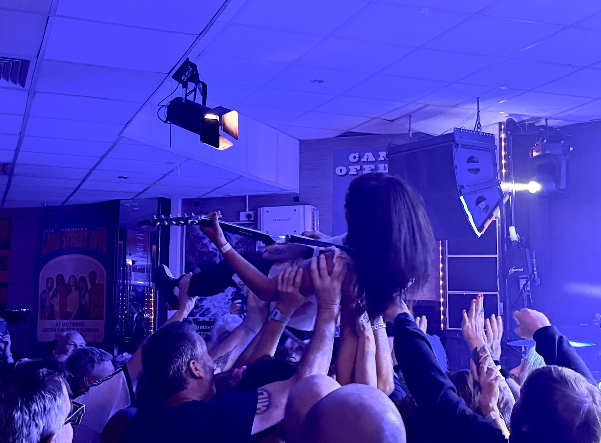 artymystery's tweet photo. Great time watching @thecourettes last night @Nath_Brudenell. They put on quite a show, loved their quirky energy! https://t.co/0EtS0A2z6r