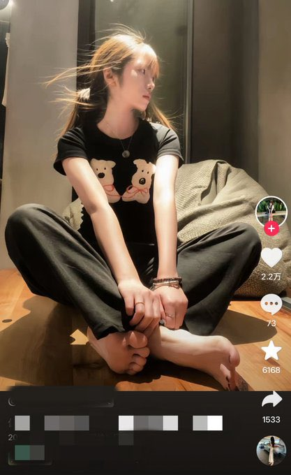 Patty97531382's tweet photo. 抖音vs推特，都去给我抖音评论让我社死 #母猪 #母畜 #母驴 #肉便器 #露出 https://t.co/jXwDWdQ488