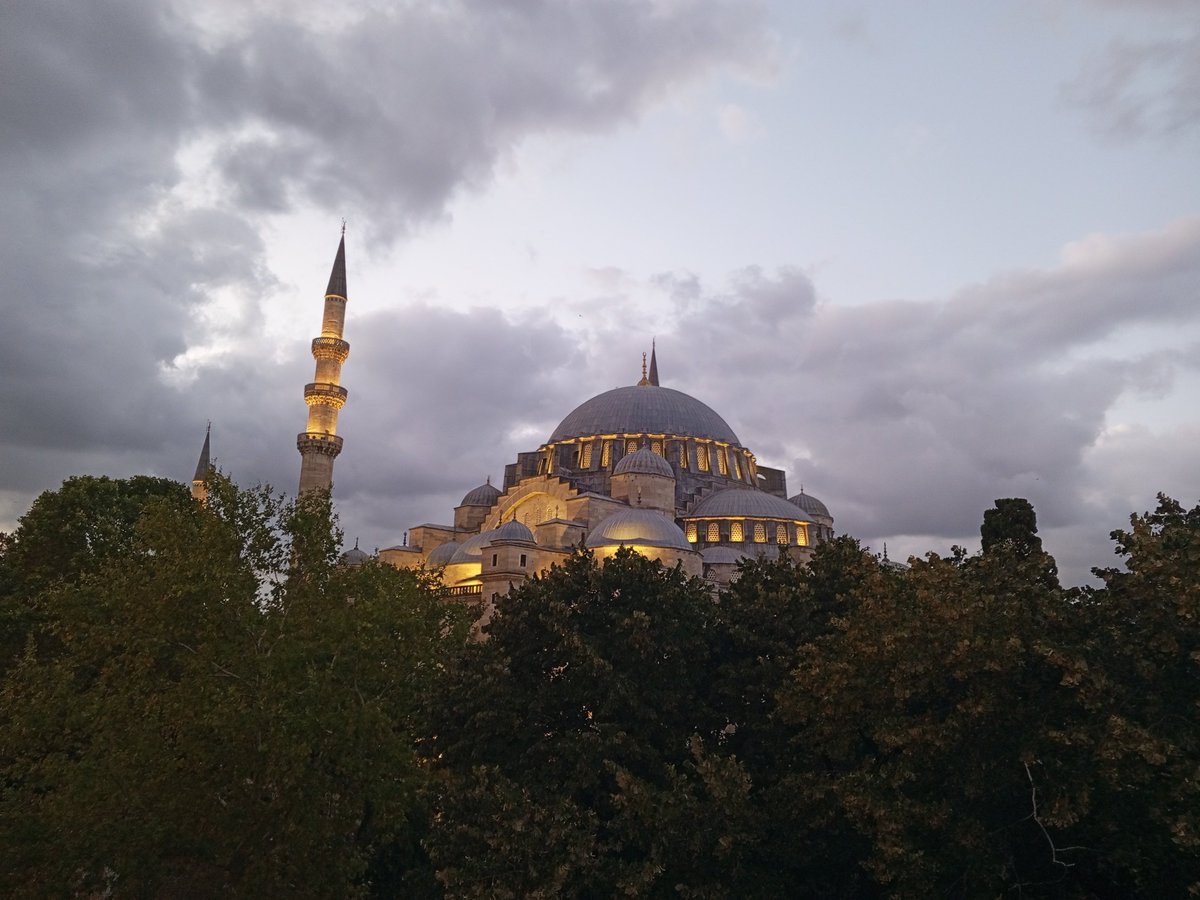 fymarkk's tweet photo. Siktir lan oradan https://t.co/IBAHed8KjL