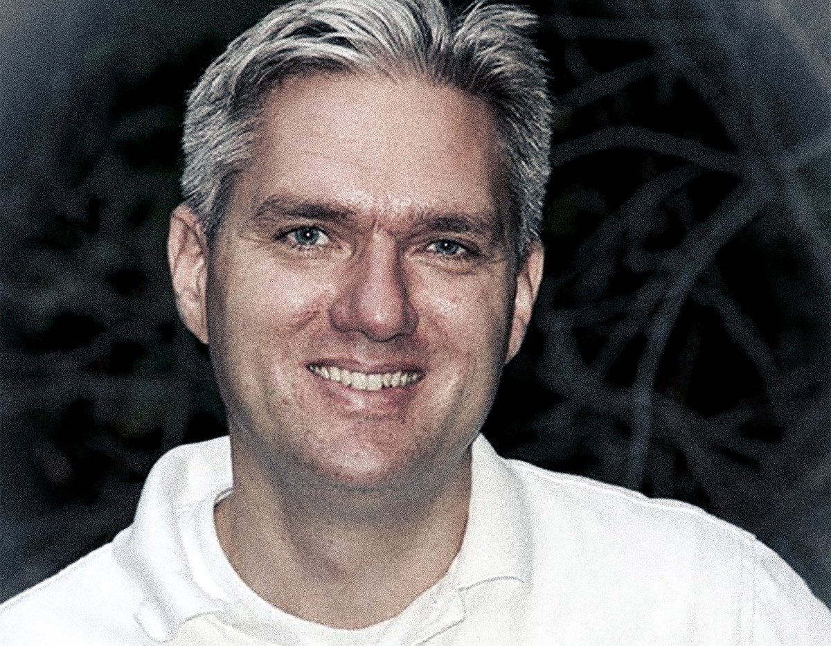 Kohlerite94's tweet photo. Låt mig presentera Klaus Bernpaintner!

Klaus har varit kandidat för @AFS_riks till EU-parlamentet, drivit Radio Mises och medlem i Ludwig von Mises-institutet.

Varför duckar @gustavkassel partiets kopplingar till nyliberalism? https://t.co/euhitOgEgS