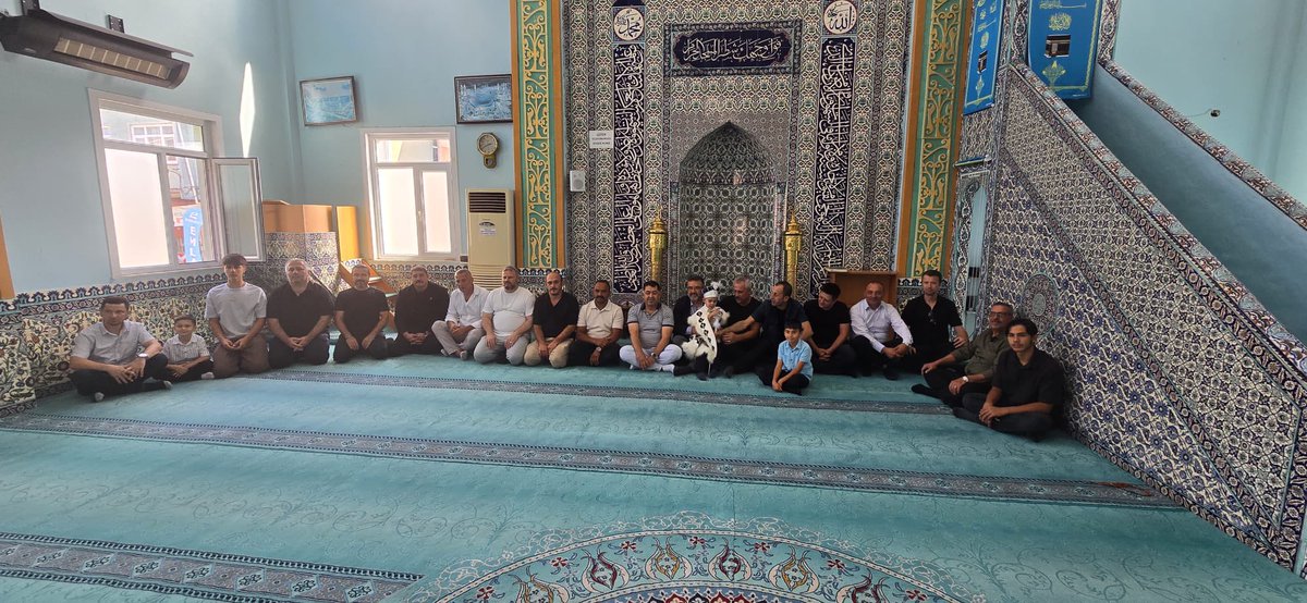 mhp_catalca's tweet photo. İlçe Başkanımız Sn. Halit Tuncay UĞUR ve yönetim kurulu üyelerimiz, Şehit Aileleri ve Gazilerden Sorumlu İlçe Başkan Yardımcımız Sn. Arif KÜP’ün kıymetli evladı Ömer Arif KÜP’ün sünnet mevlidine katılım sağladılar. 

Genç kardeşimize hayırlı, sağlıklı bir ömür dileriz.

@_MHPistanbul_ 
@BBvolkanyilmaz 
@rahmancanmhp