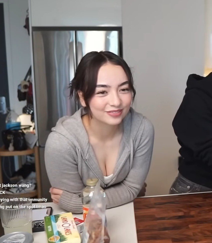 StreamerGirls_ tweet picture