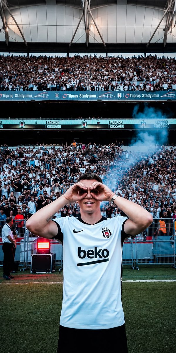 bblackeeagle's tweet photo. TROSSARD 🔥🔥 https://t.co/L10Icnj4jA