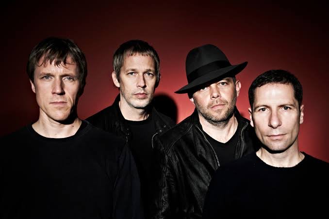 rideox4's tweet photo. Same faces, different time

#ride #shoegaze https://t.co/FpYZddrJwR